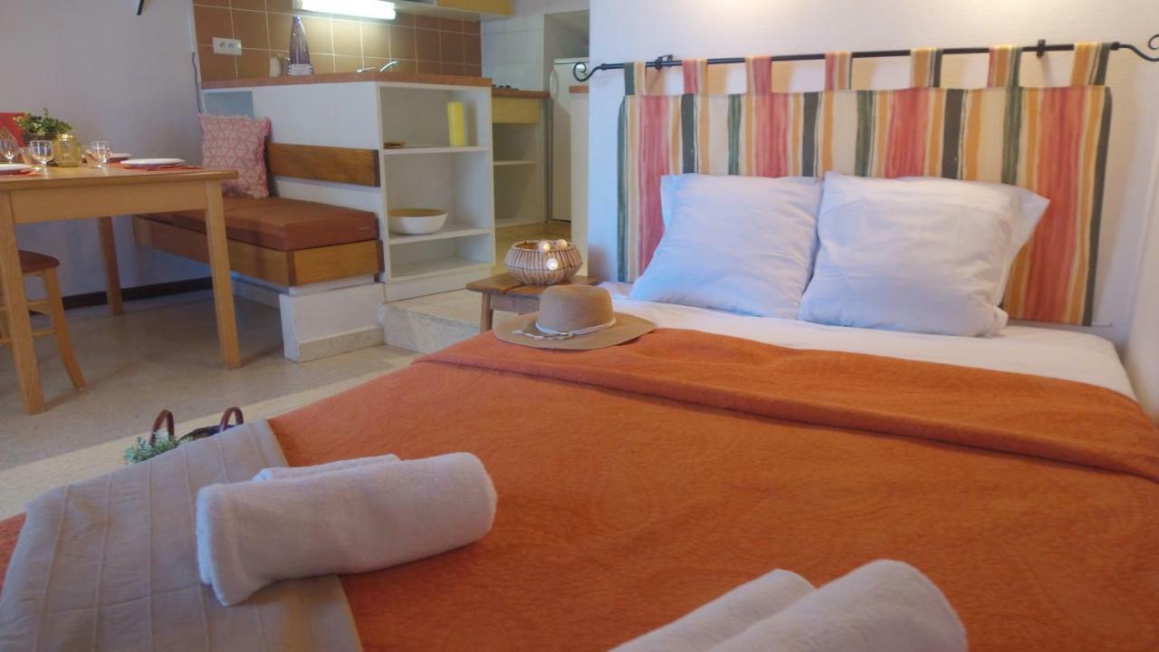 Vvf Luberon Provence Hotel Murs  Exterior foto